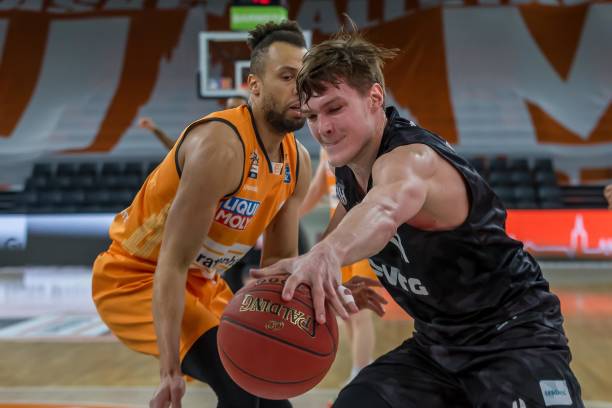 临危受命之 临危受命之