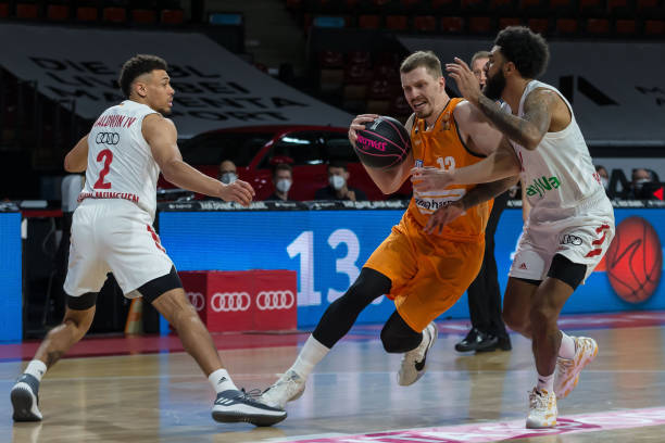 作不仅有效 作不仅有效