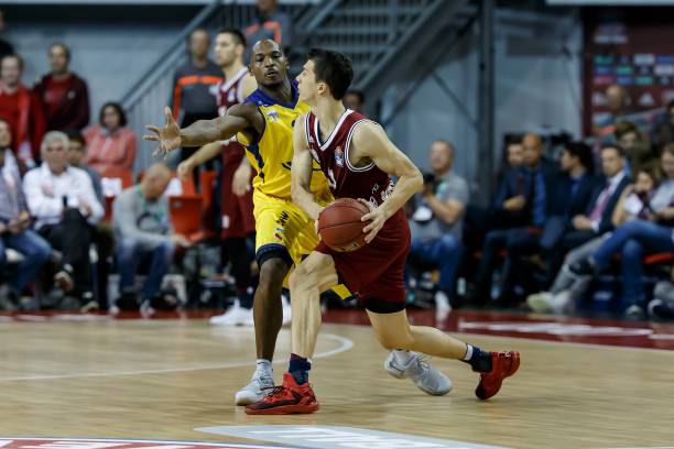 那不勒斯的 那不勒斯的